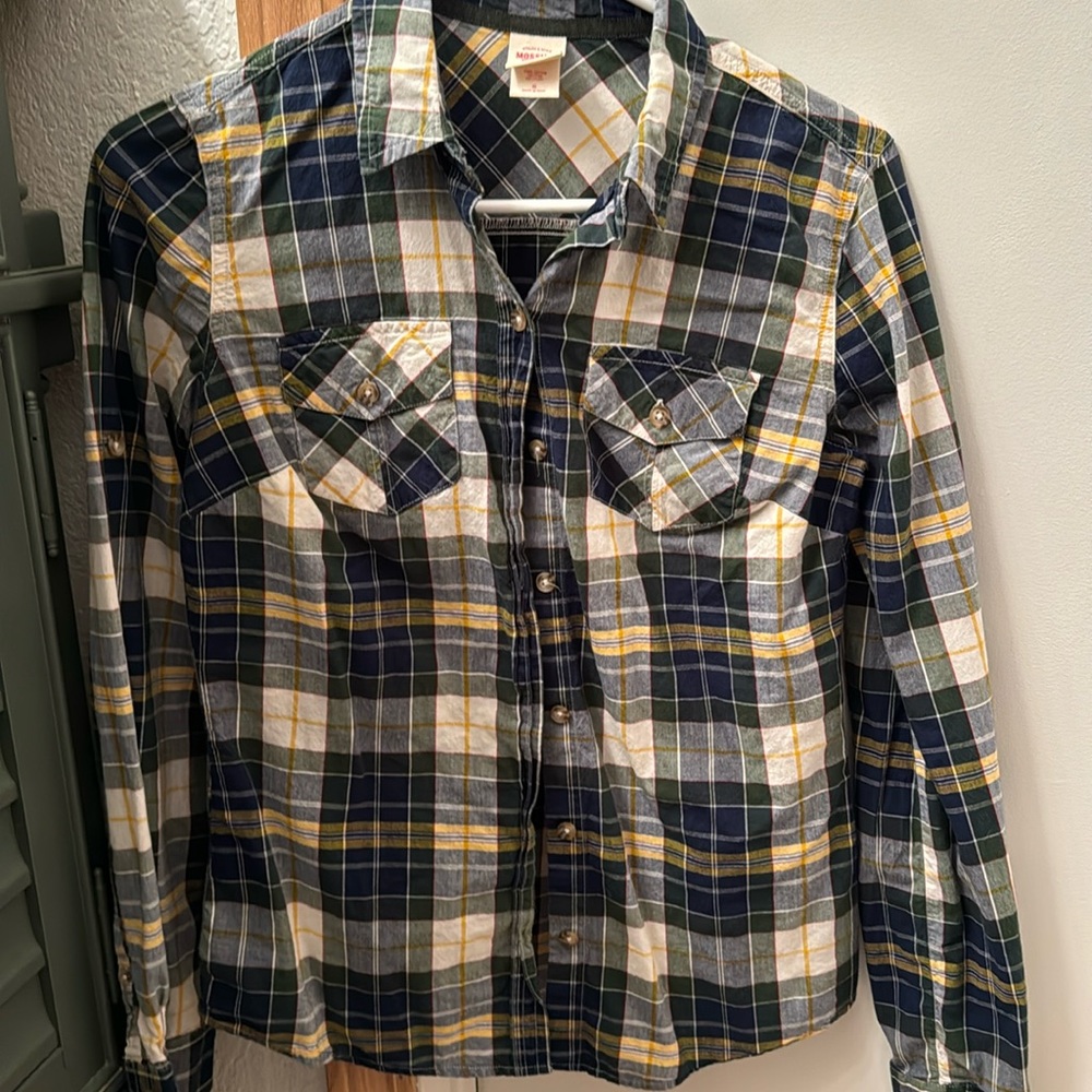 Mossimo shirt